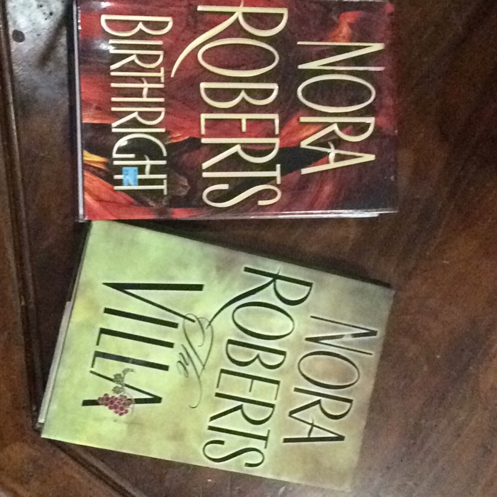 2 Nora Roberts hardbacks Birthright & The Villa